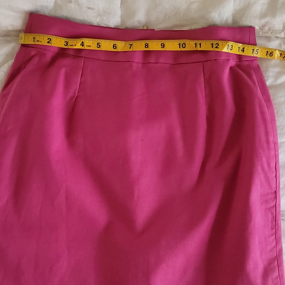 Banana Republic petite pink pencil skirt. Size 4 Nwt - Picture 10 of 10